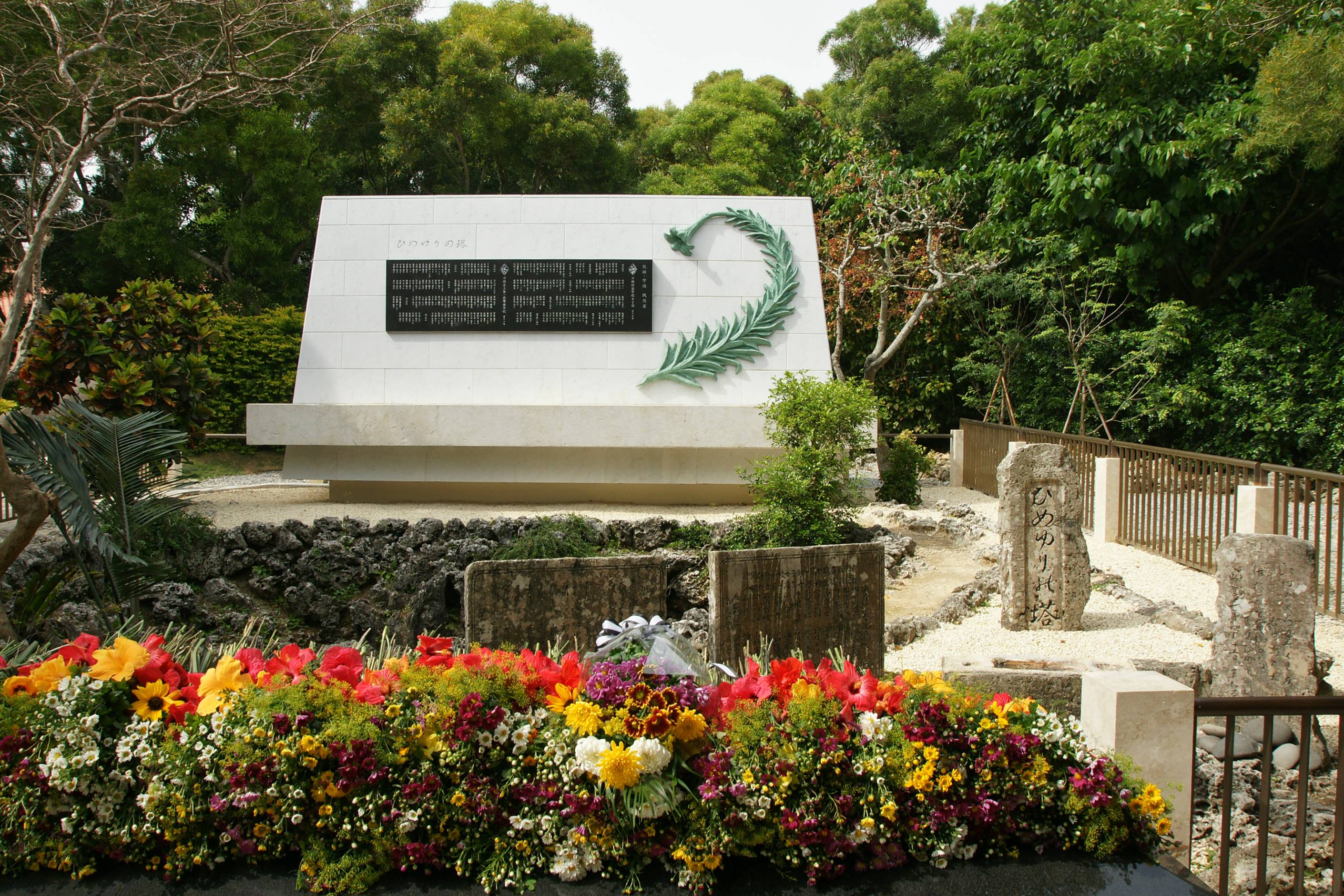 🏛️ 옛 오키나와 사범학교 정문 문주(큐 오키나와 시한갓코 세이몬 몬츄) 이미지 4